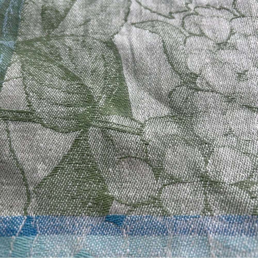 WILLIAM SONOMA spring butterfly jacquard table runner - Picture 3 of 10